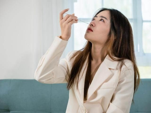 bộ xét nghiệm kháng nguyên COVID-19