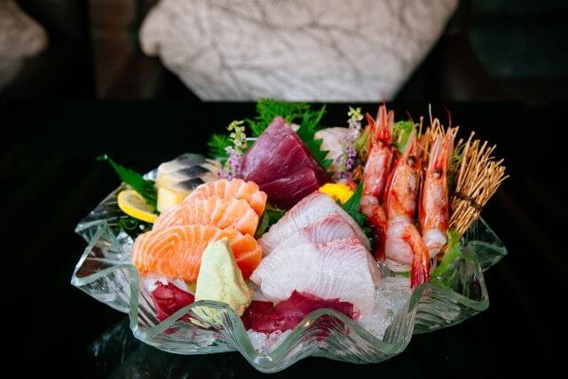 sashimi ẩm thực Nhật Bản