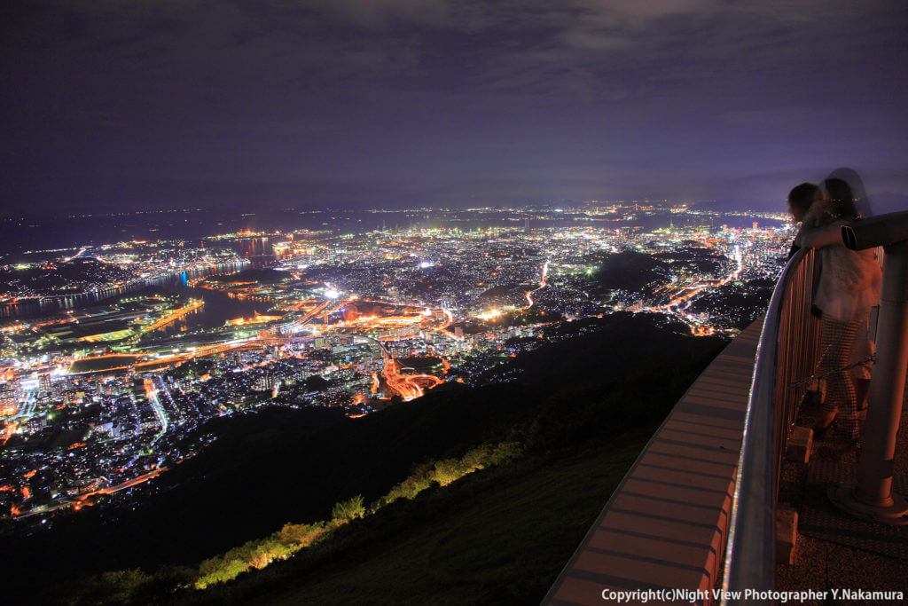 北九州から下関まで望める大パノラマ 工場夜景も一望できる 皿倉山展望台 日本旅行 ライフスタイルメディア Locobee