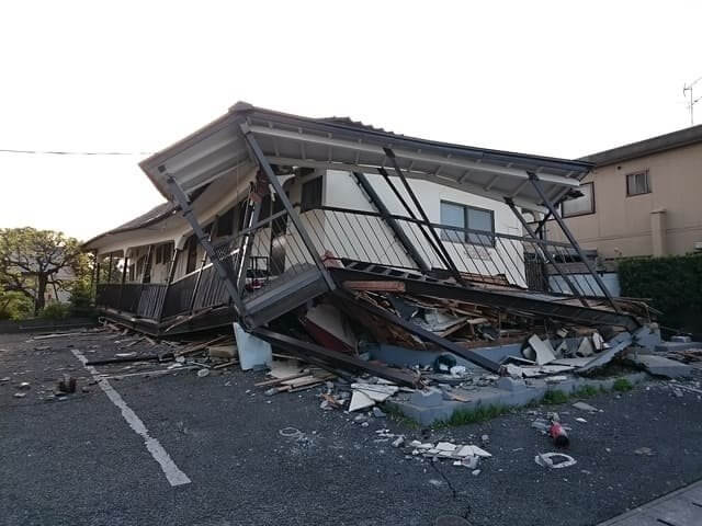 南海海溝超巨大地震