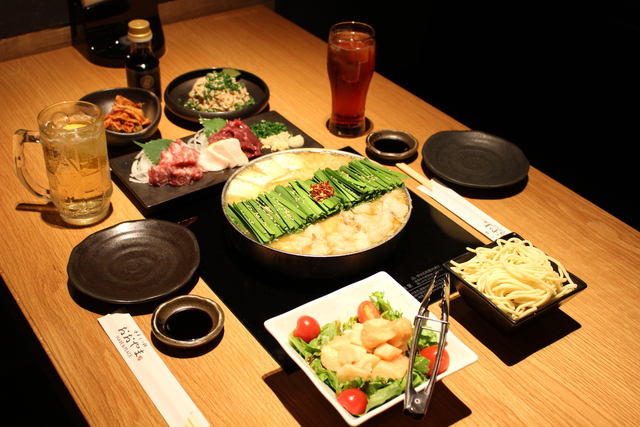 Hakata Motsunabe Ooyama KITTE HAKATA - nhà hàng lẩu lòng chuẩn vị ở Fukuoka