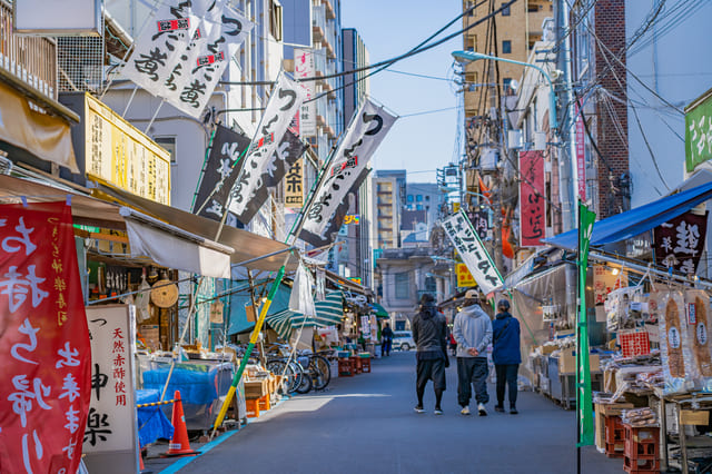 Chợ cá Tsukiji - điểm đến ẩm thực ở Tokyo