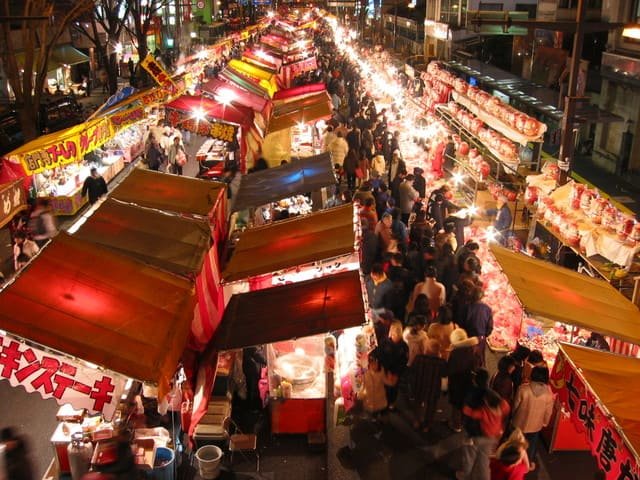 Gunma: Lễ hội Hatsuichi Matsuri Daruma