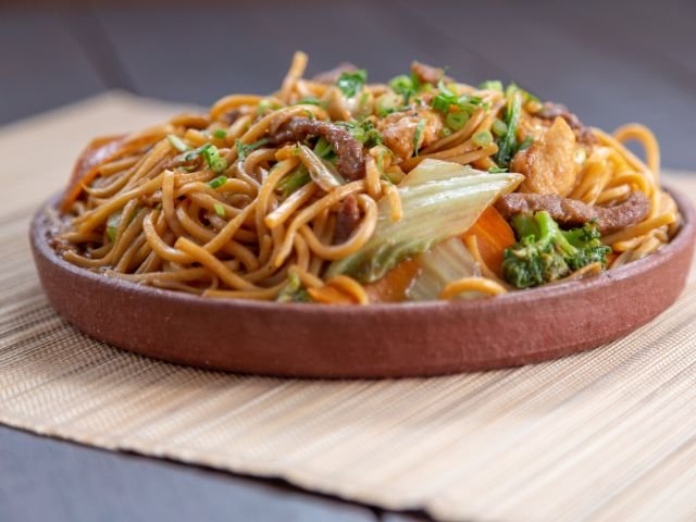 Yakisoba - mì xào kiểu Nhật